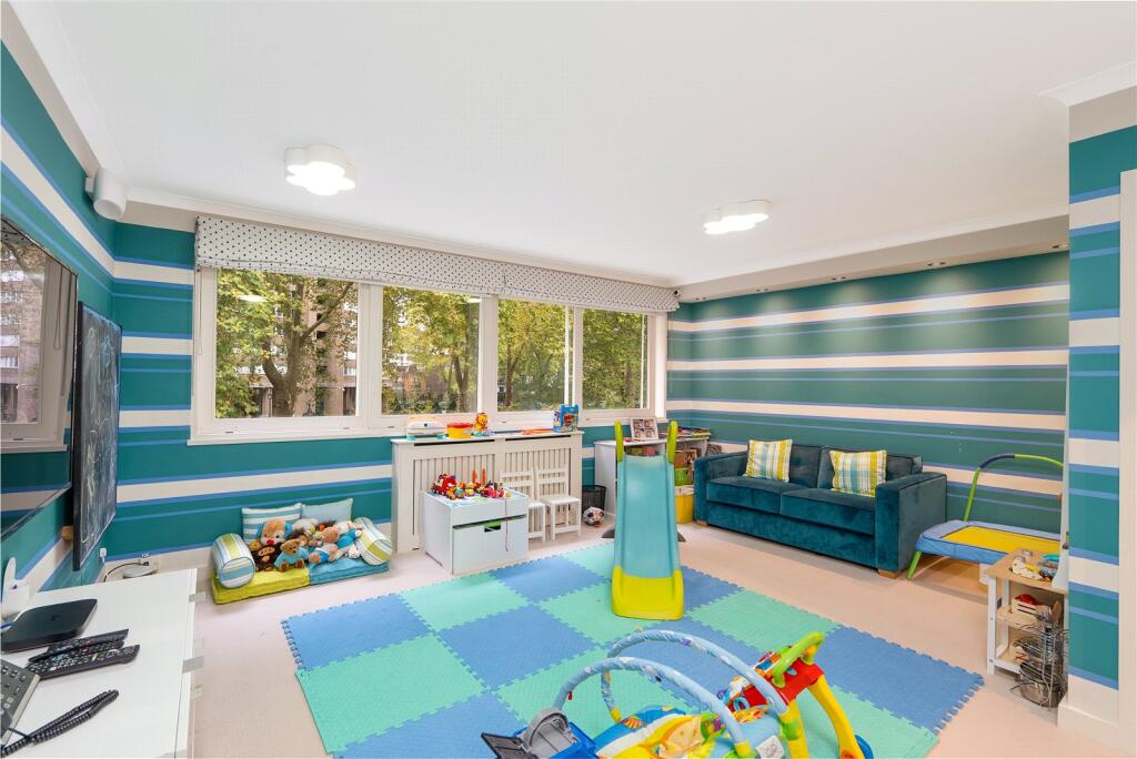 4 bedroom terraced house for sale in Norfolk Crescent, Hyde Park, London, W2